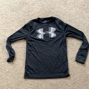 UA boys black long sleeve T, size YM
